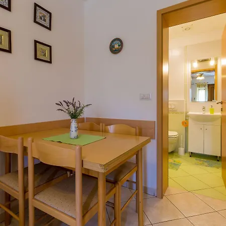 Vintage-style Nur 70 Meter Zum Mit Meerblick Und Parkplatz Apartment *