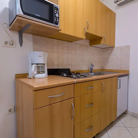Vintage-style Nur 70 Meter Zum Mit Meerblick Und Parkplatz Apartment Crikvenica