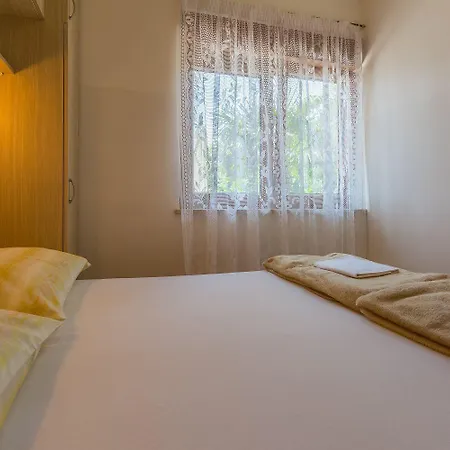 Apartment Vintage-style Nur 70 Meter Zum Mit Meerblick Und Parkplatz Crikvenica