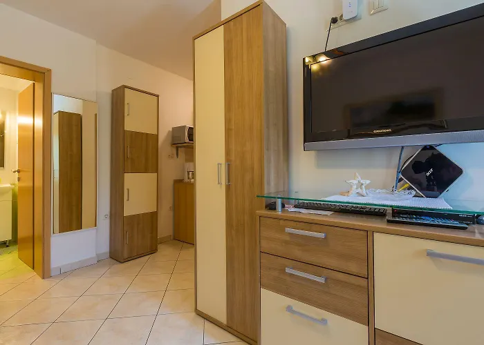 Vintage-style Nur 70 Meter Zum Mit Meerblick Und Parkplatz Apartamento Crikvenica