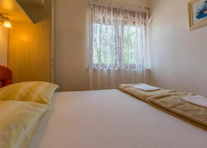 Apartamento Vintage-style Nur 70 Meter Zum Mit Meerblick Und Parkplatz Crikvenica